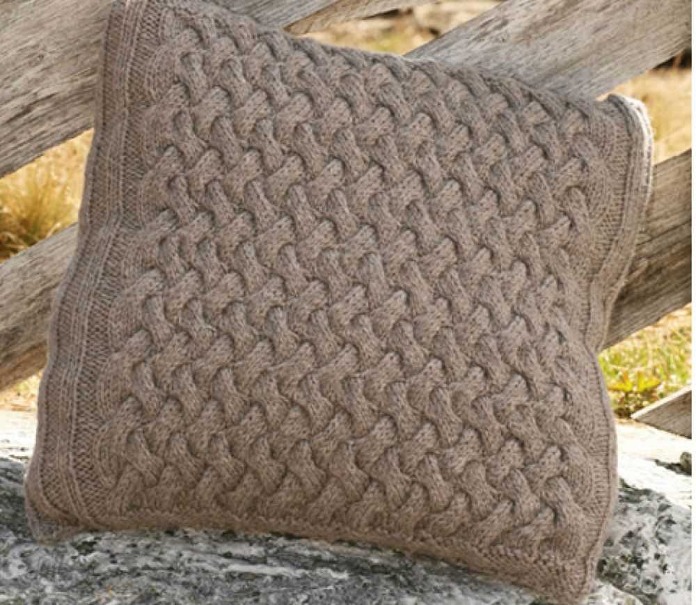 Free aran cushion knitting patterns uk