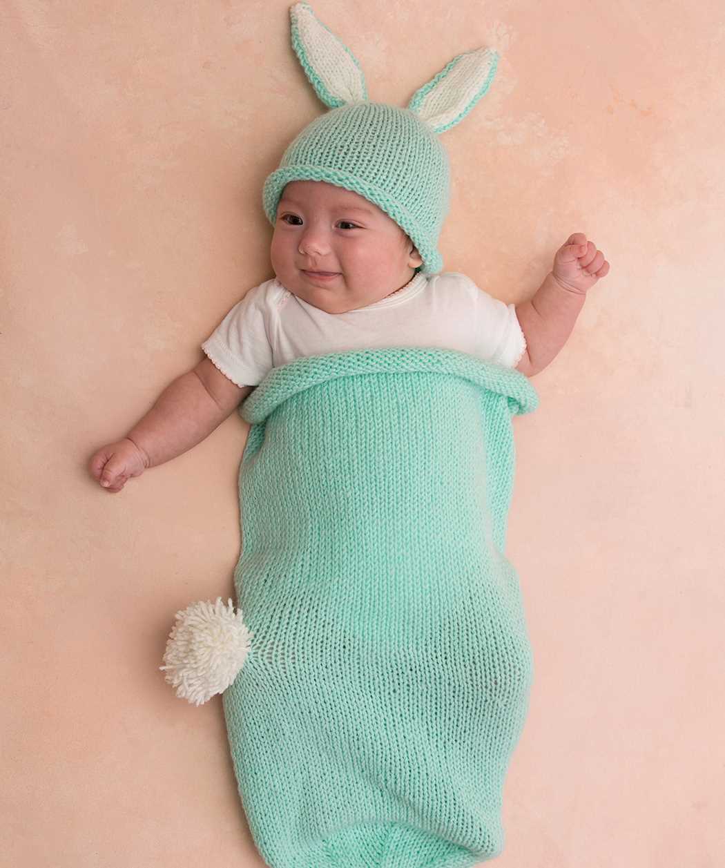 Free knitting pattern baby cocoon and hat