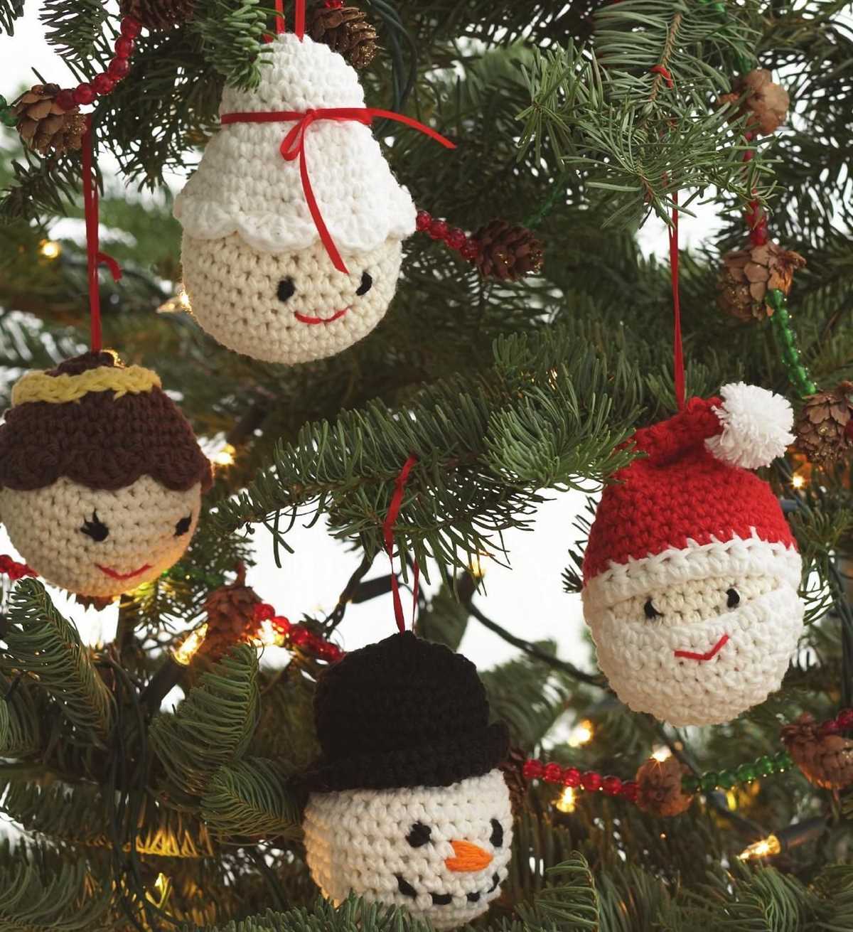 Free knitting patterns for christmas tree decorations