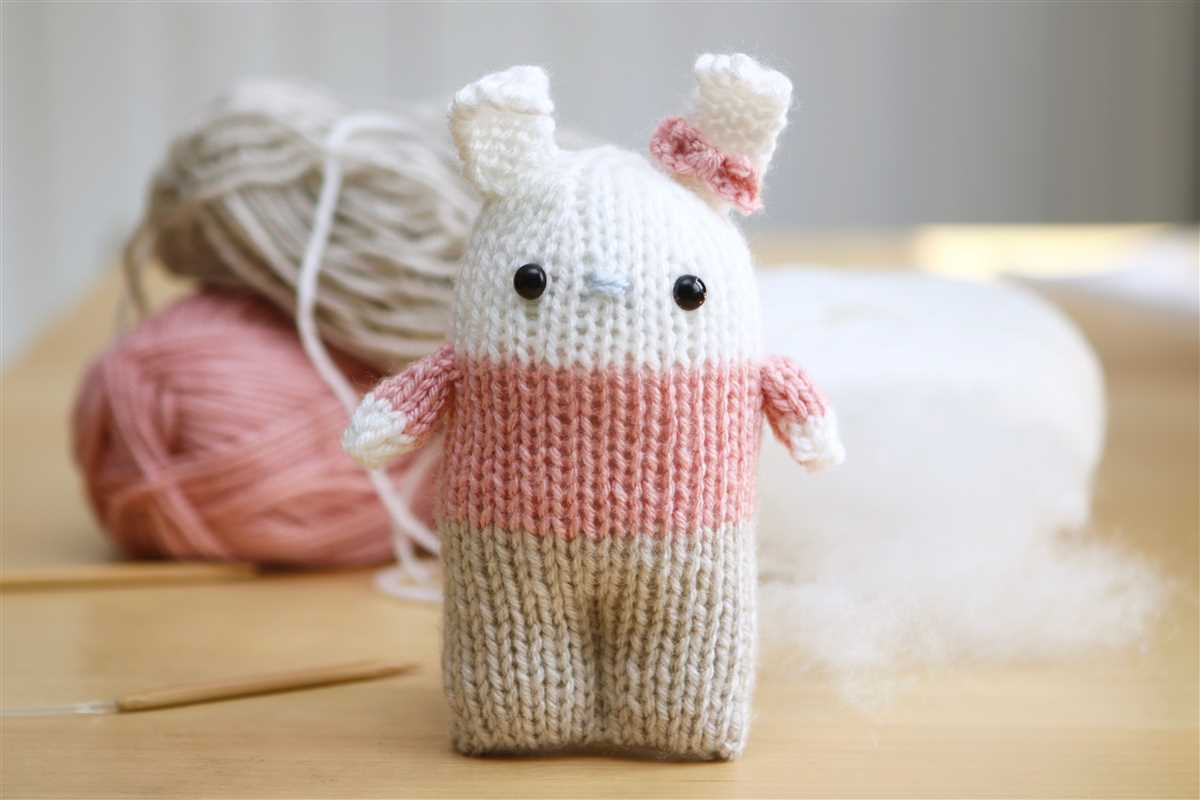 Free knitting patterns for small toys