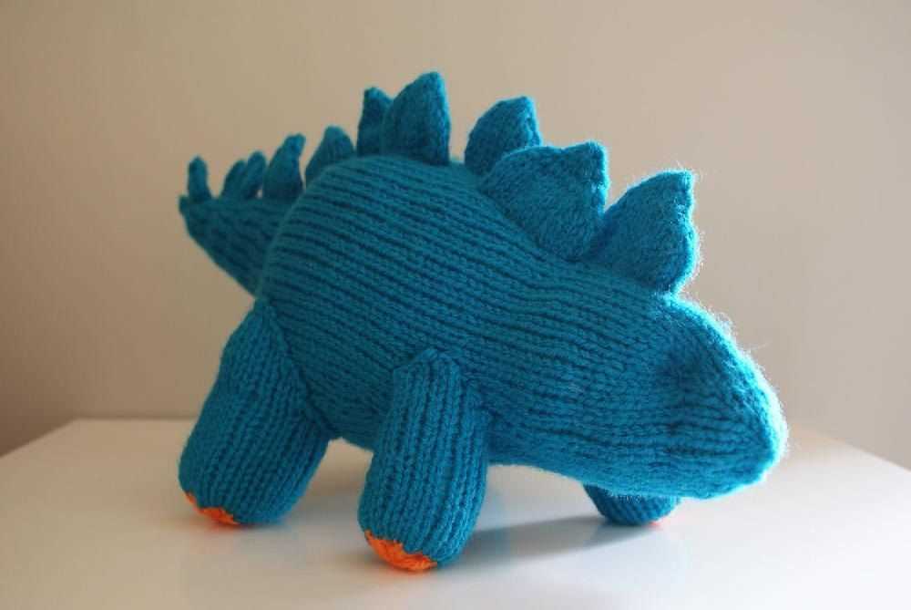 Free stegosaurus knitting pattern