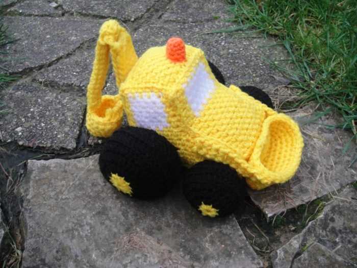 Free tractor knitting pattern