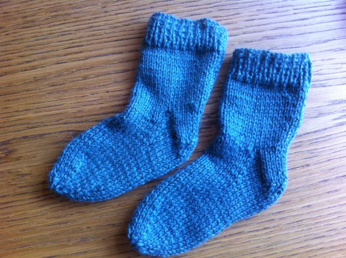 Free two needle sock knitting patterns