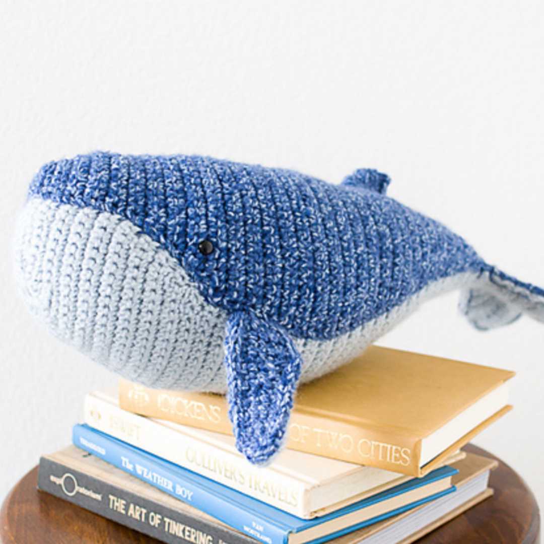 Free whale knitting pattern