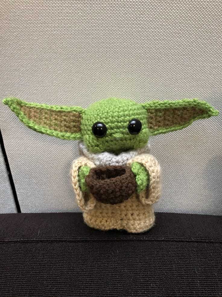 Free yoda knitting pattern