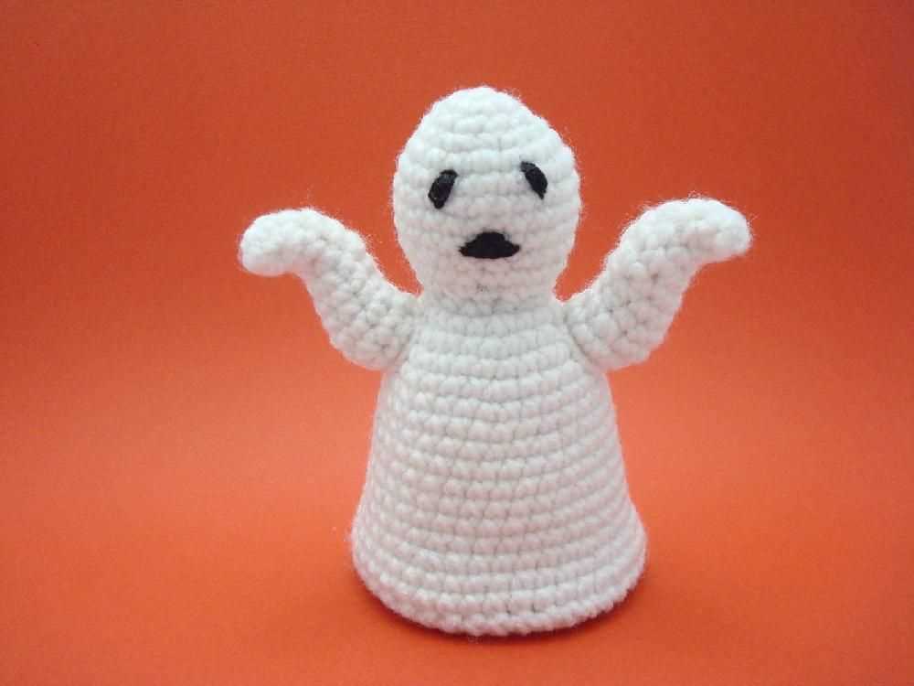 Halloween ghost knitting pattern