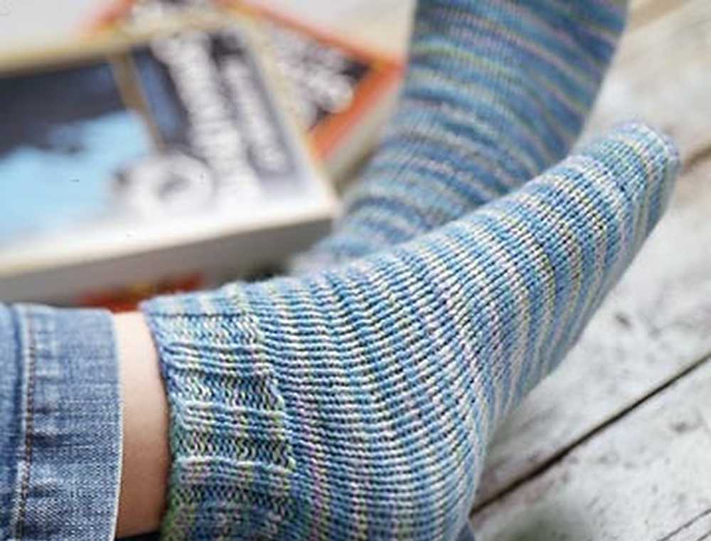 Hand knit socks pattern