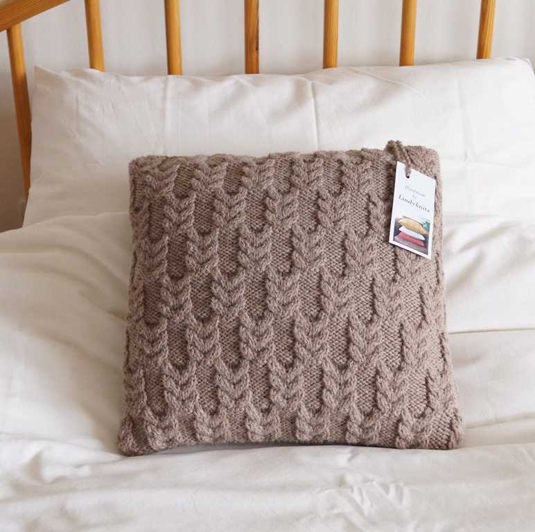 Hand knitted pillow patterns