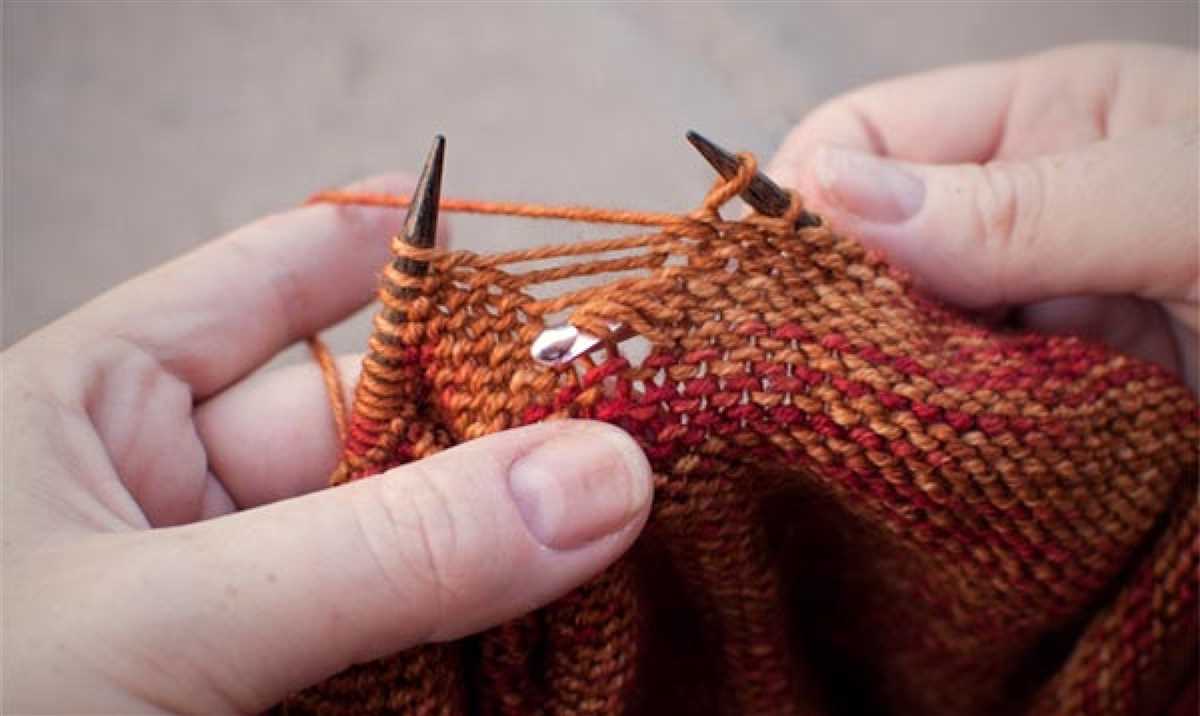 How to convert circular knitting pattern to flat