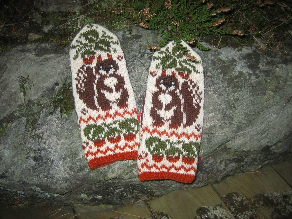 Icelandic mittens knitting pattern