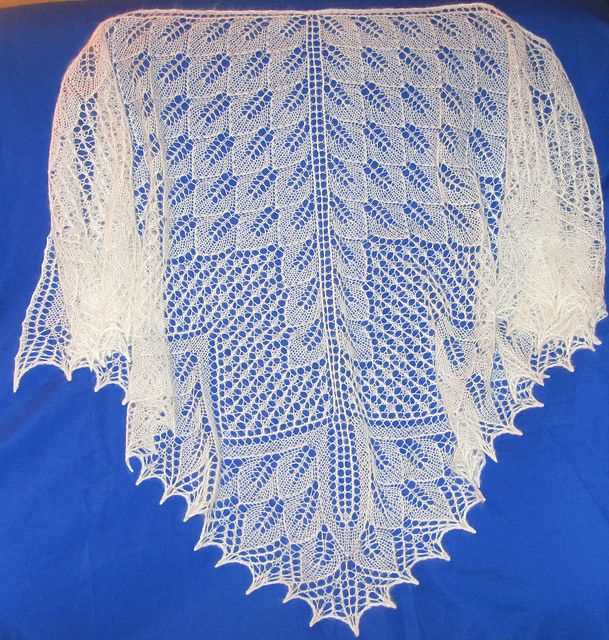 Icelandic lace shawl knitting pattern