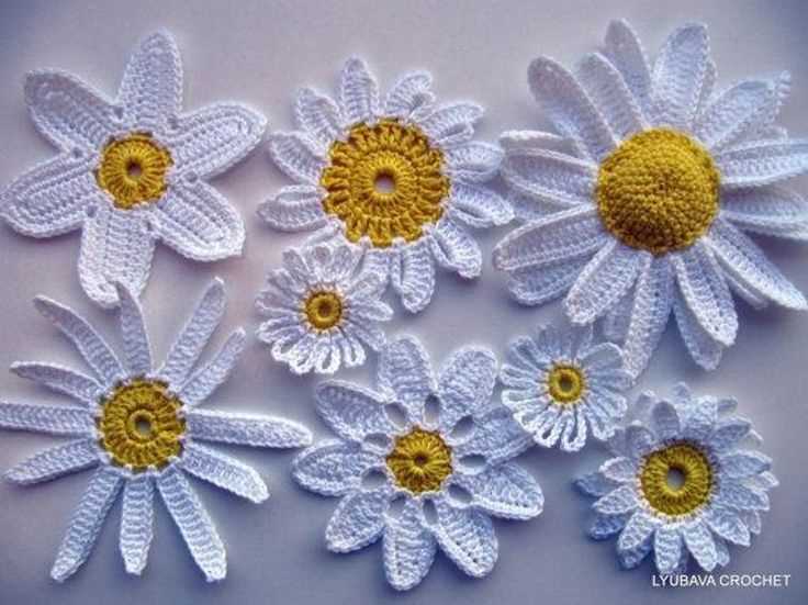 Knit daisy flower pattern