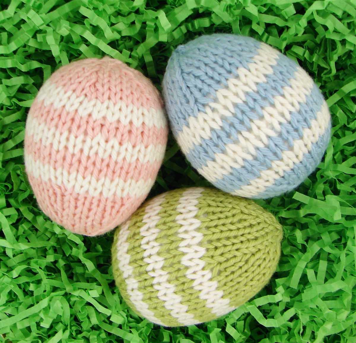 Knit easter egg pattern