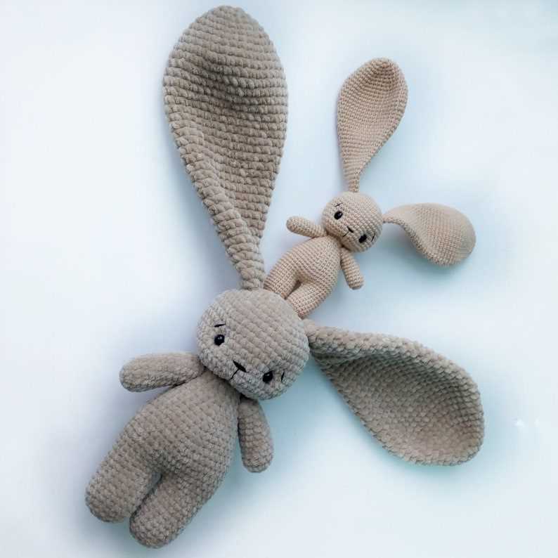 Knit bunny ears pattern