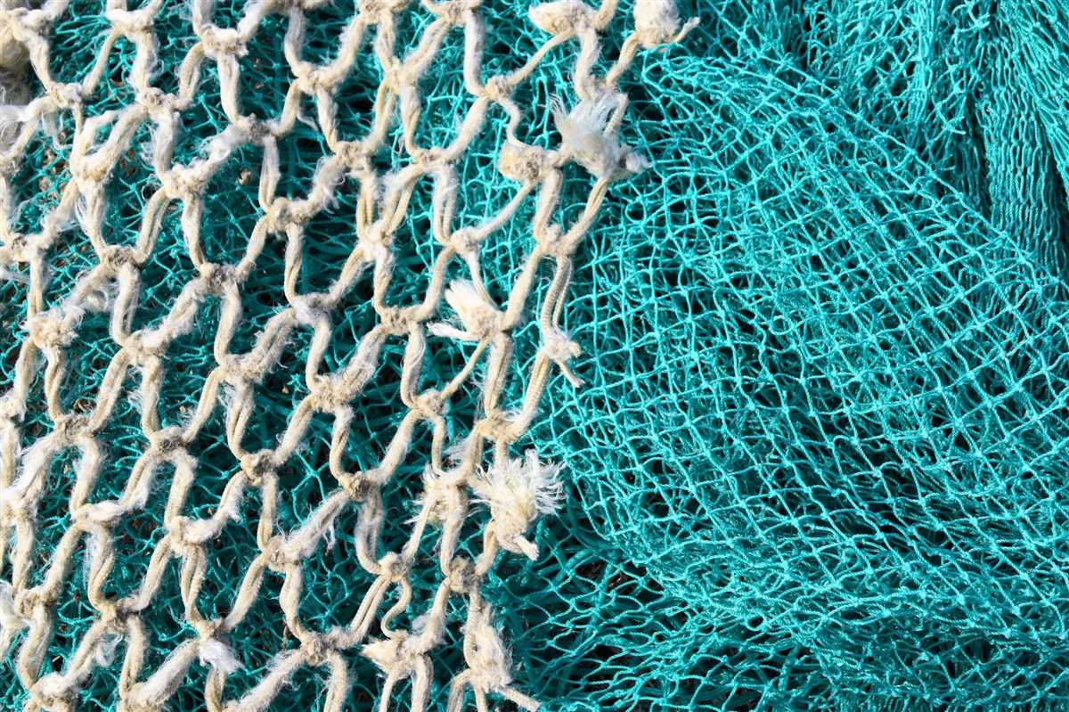 Knit fishnet pattern