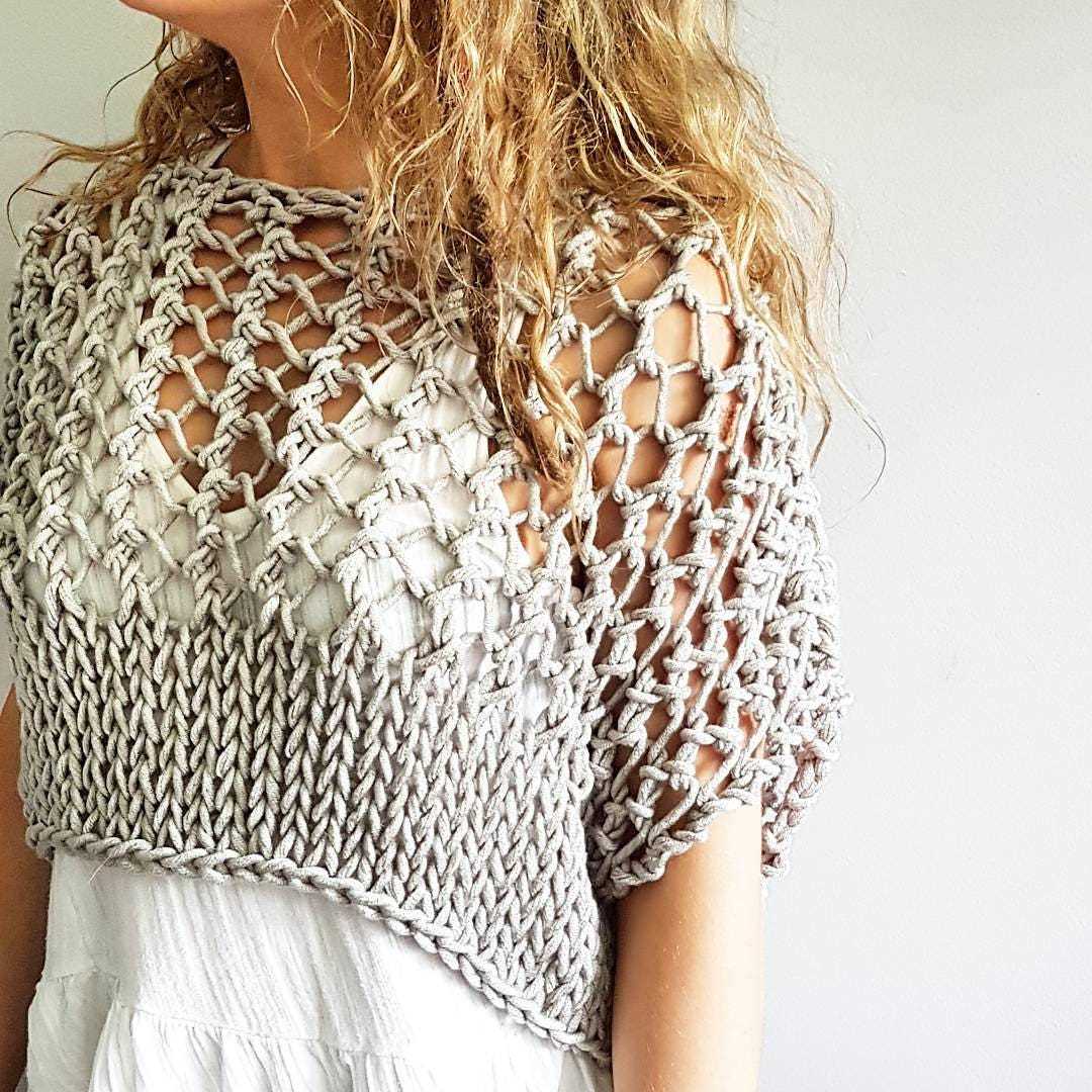 Knit pattern crop top