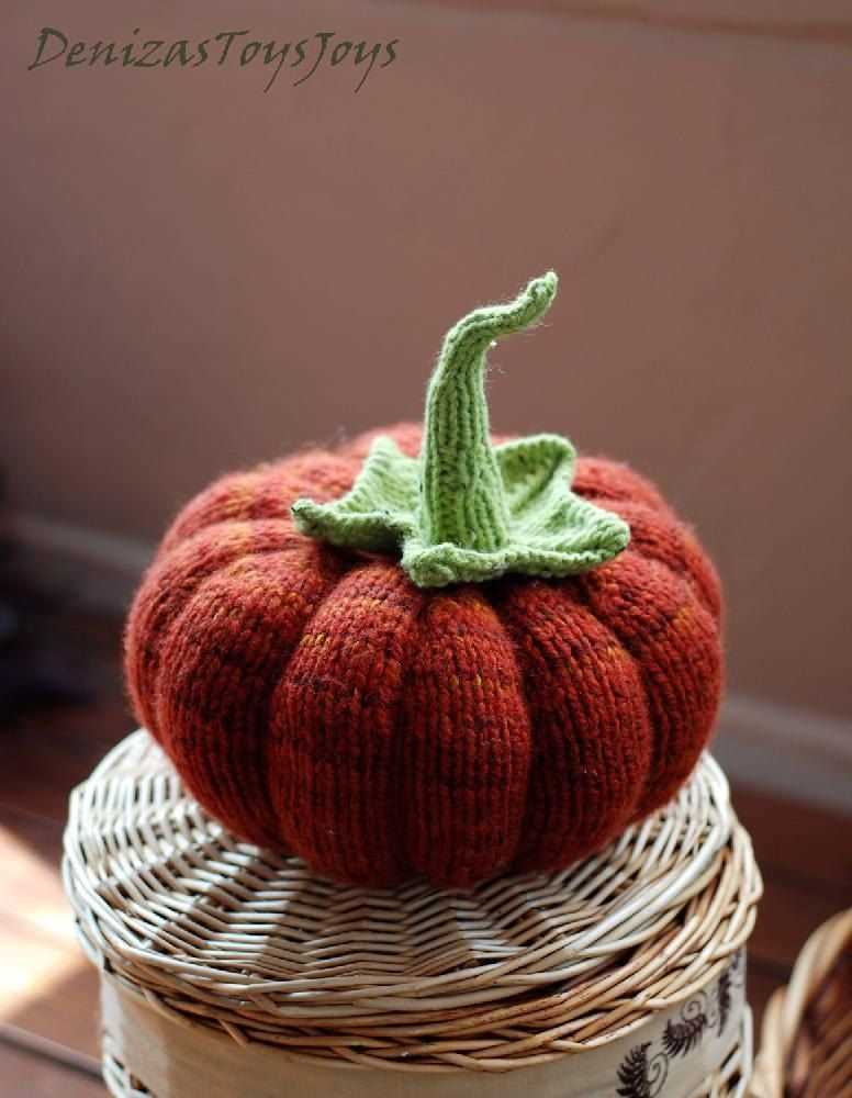 Knit pumpkin pattern in the round