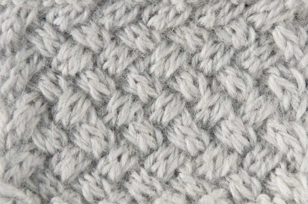 Knitted banner pattern