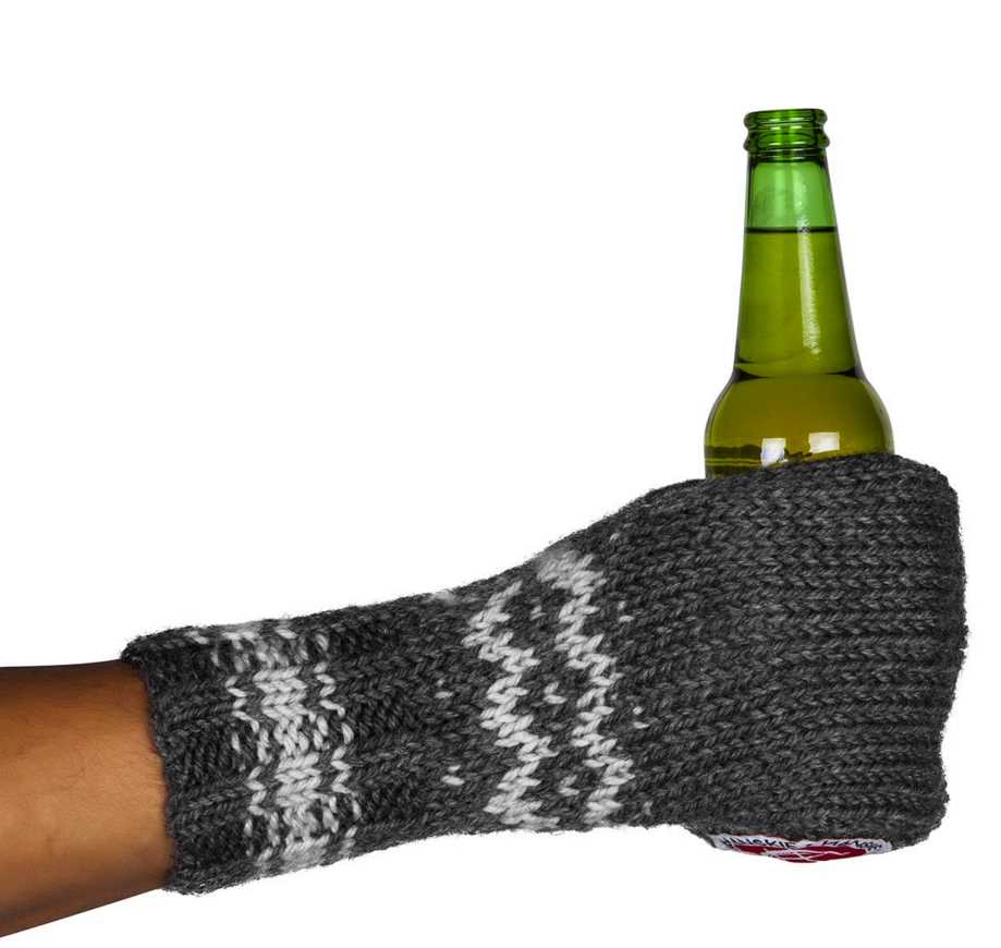 Knitted beer can mitten pattern