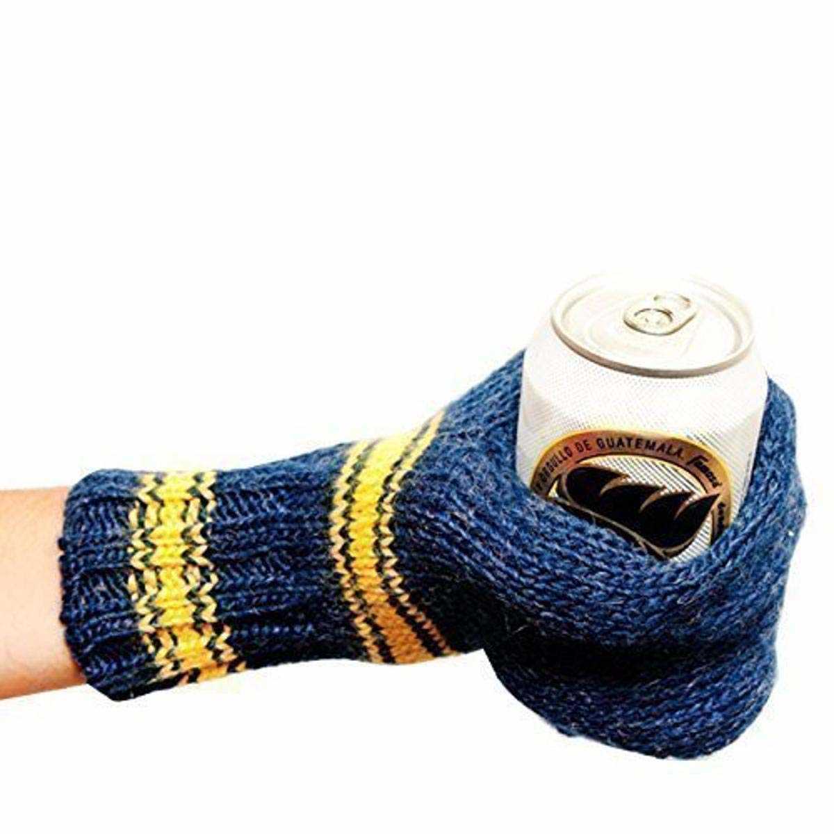 Knitted beer can mitten pattern