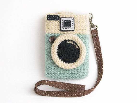 Knitted camera case pattern