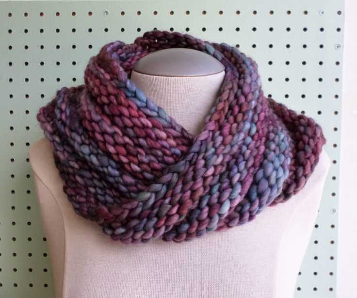 Knitted cowl scarf pattern