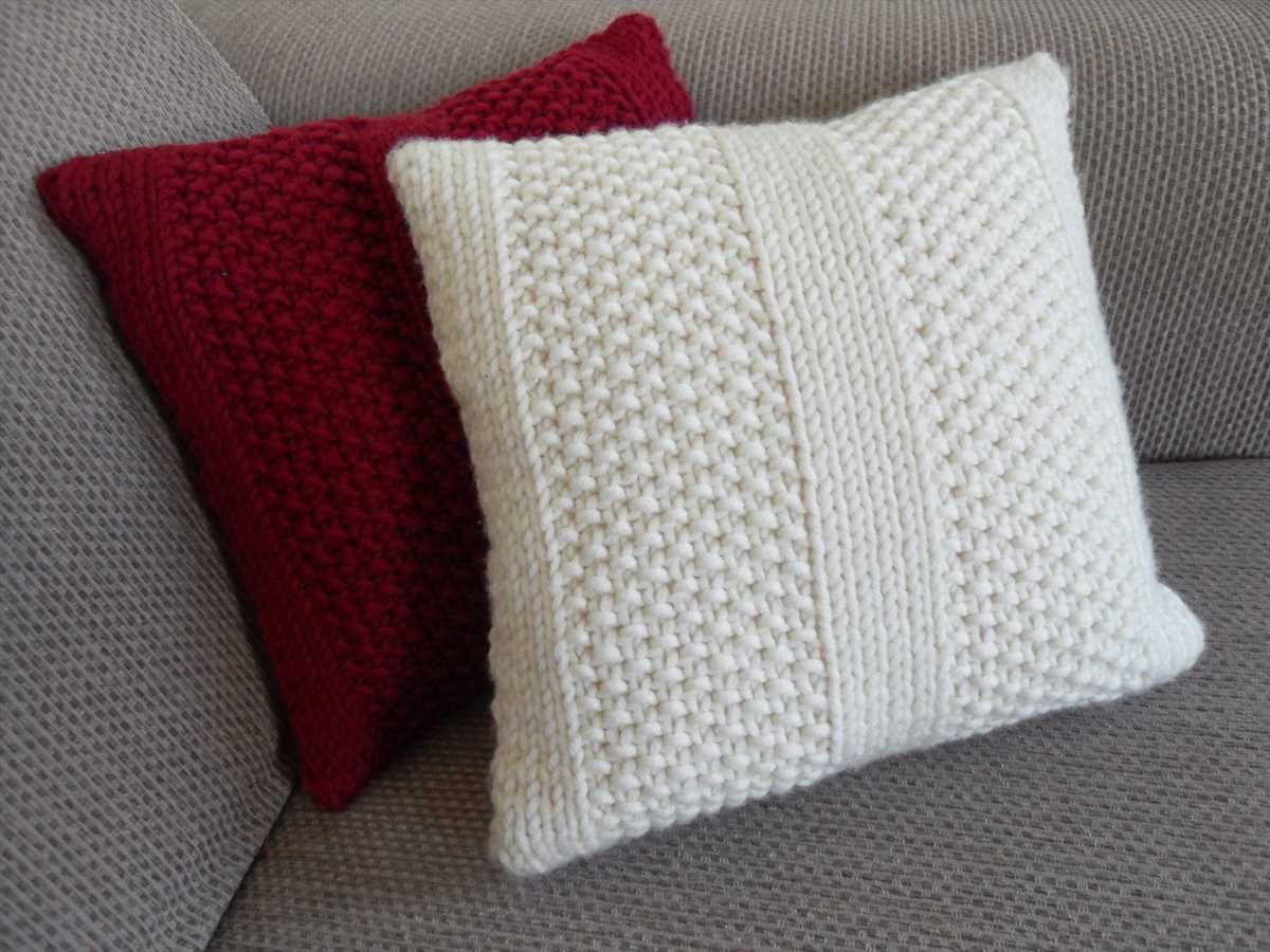 Knitted envelope cushion cover pattern