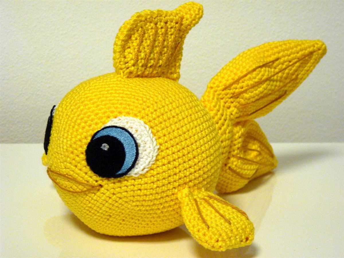 Knitted goldfish pattern