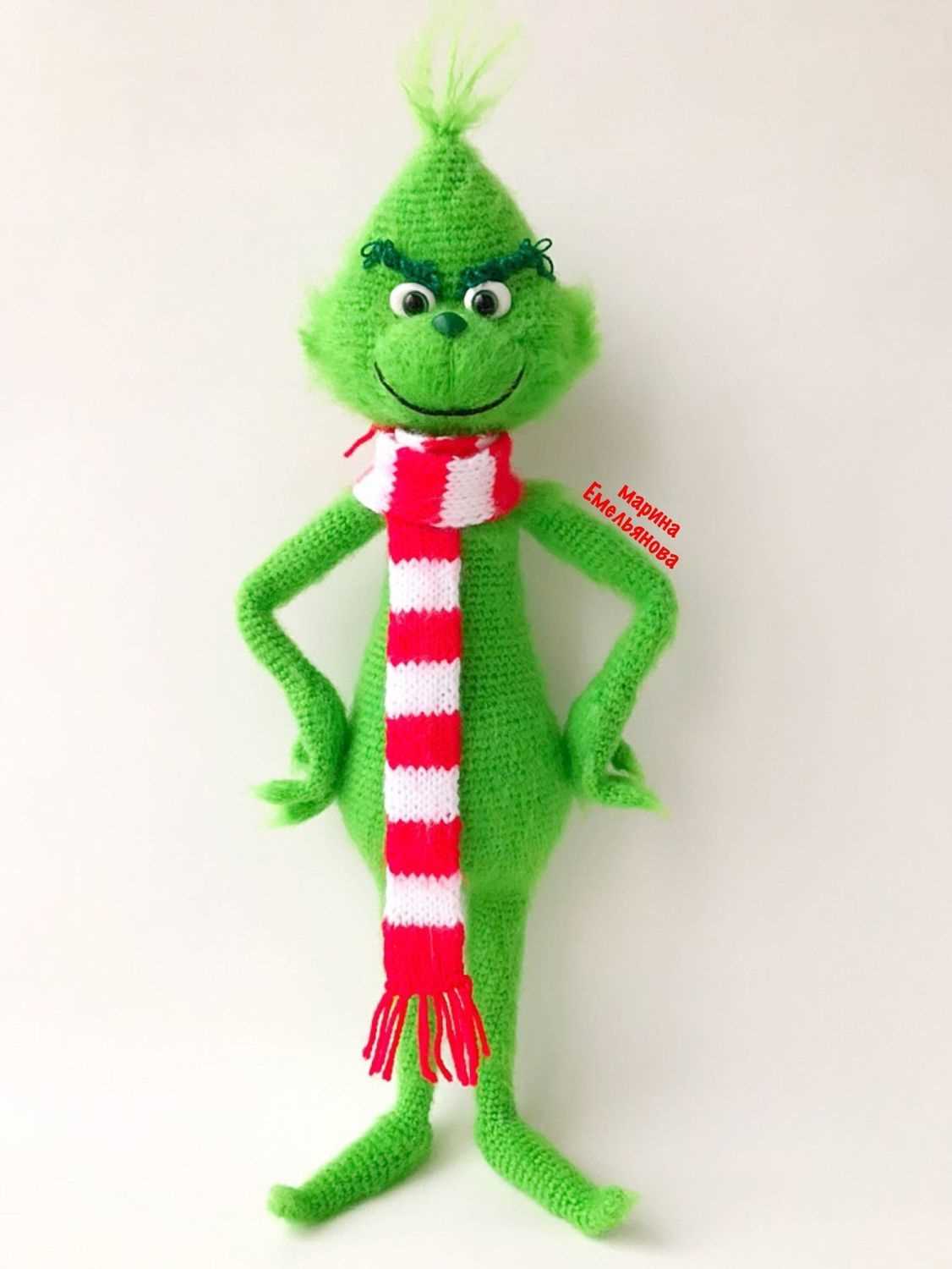 Knitted grinch pattern