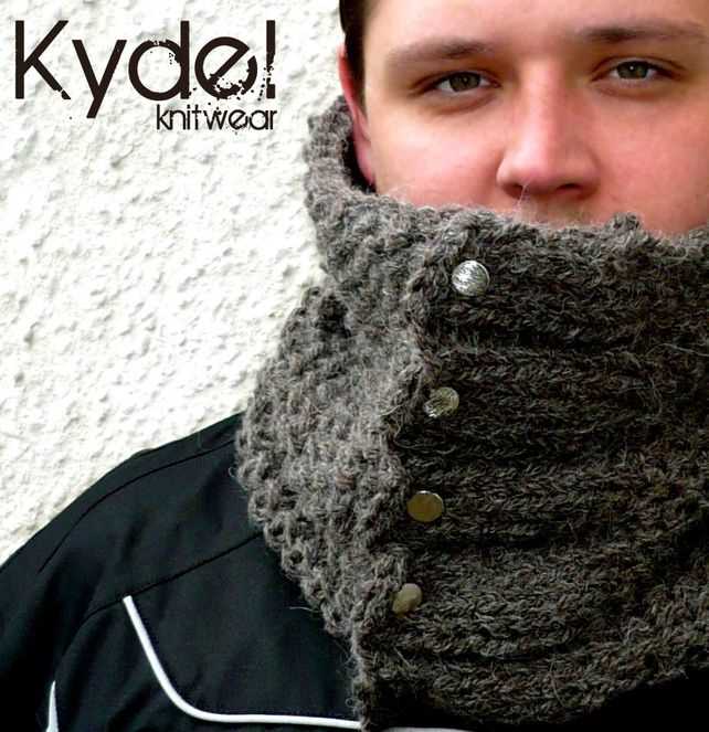 Knitted neck gaiter pattern