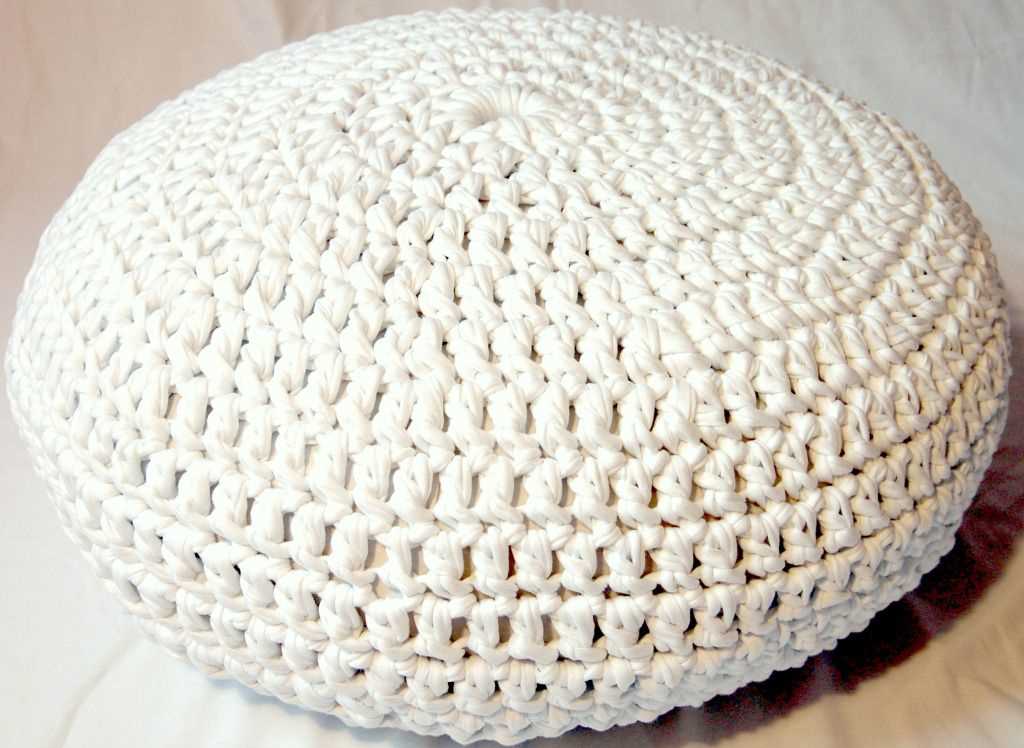 Knitted pouf pattern