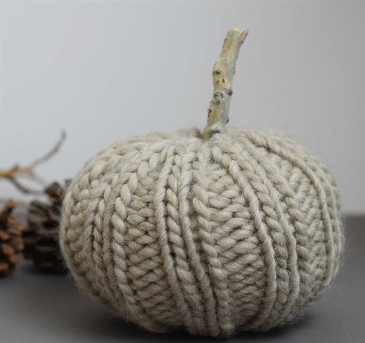 Knitted pumpkin pattern chunky yarn