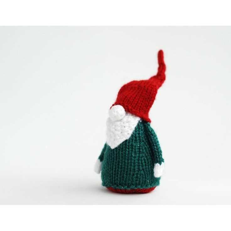 Knitted santa gnomes pattern