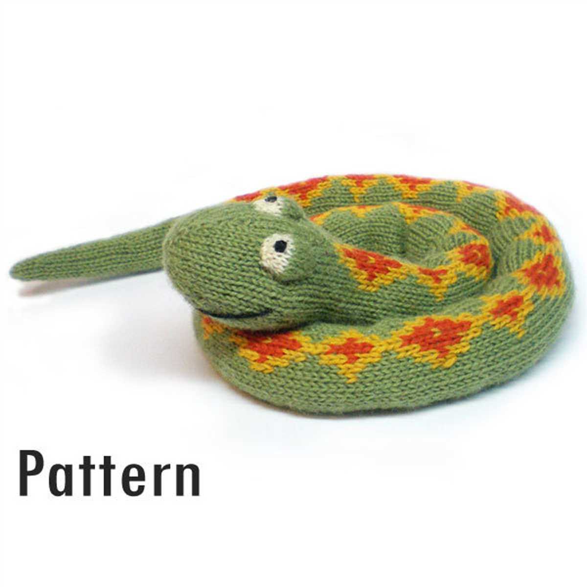 Knitted snake pattern