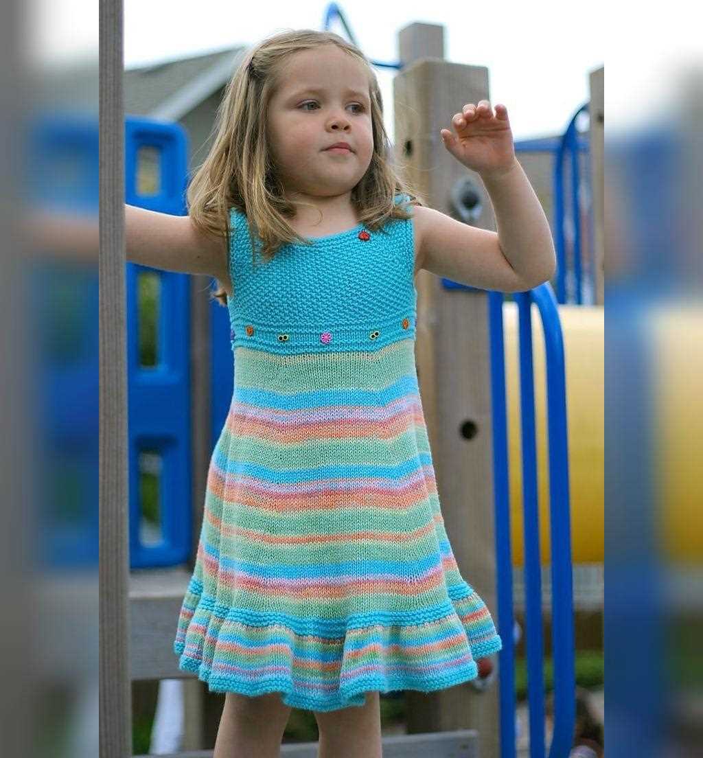 Knitted summer dress pattern