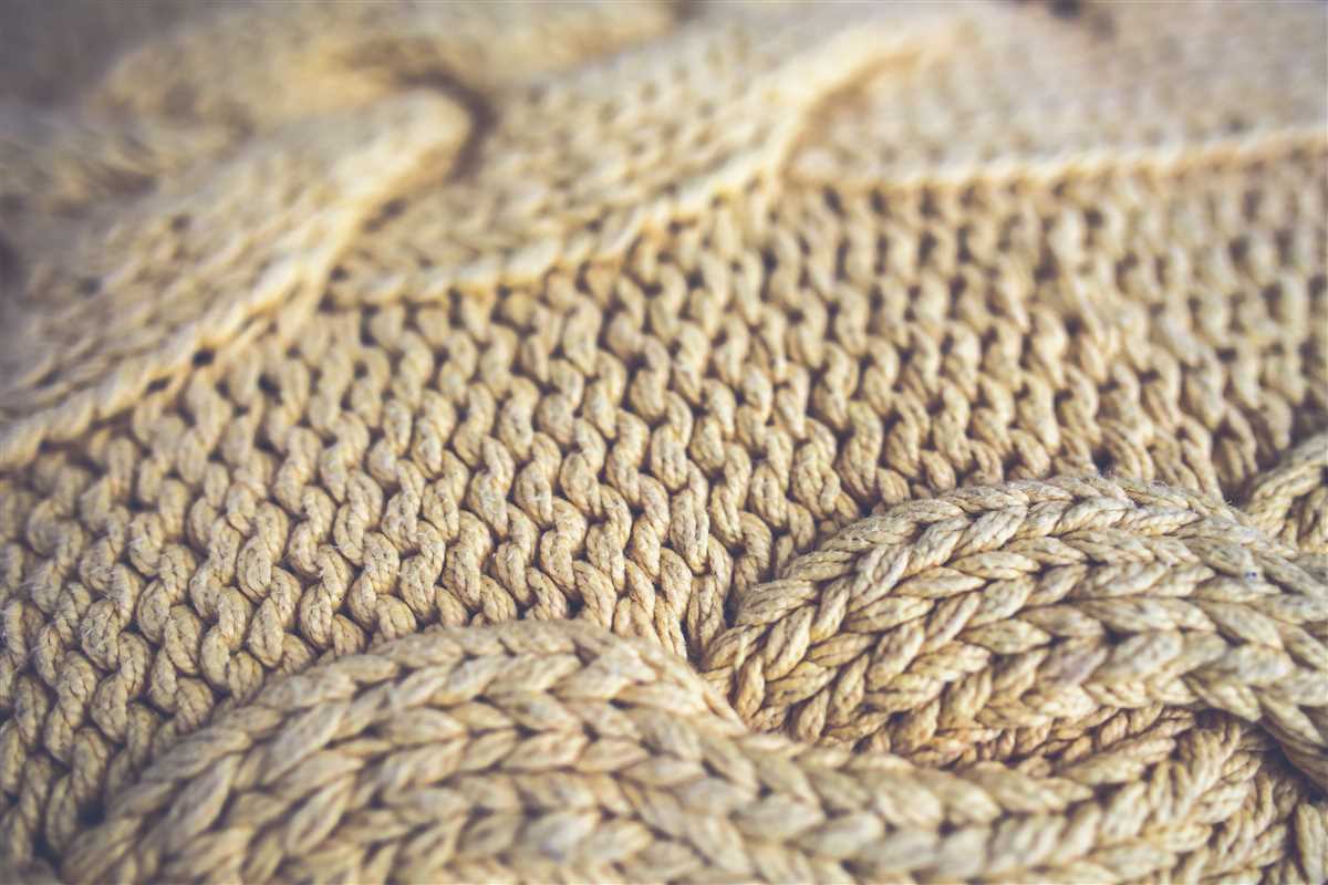 Knitted tabard pattern free
