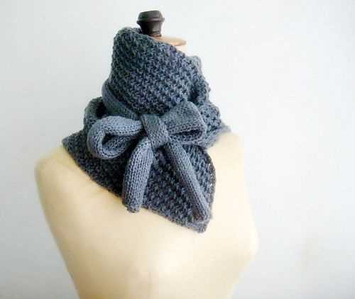 Knitted bow pattern