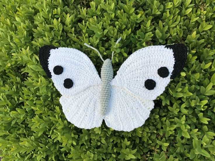 Knitted butterfly pattern free