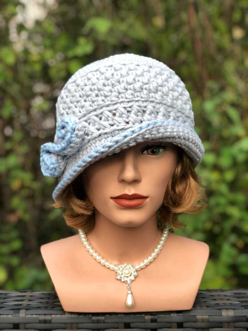 Knitted cloche pattern