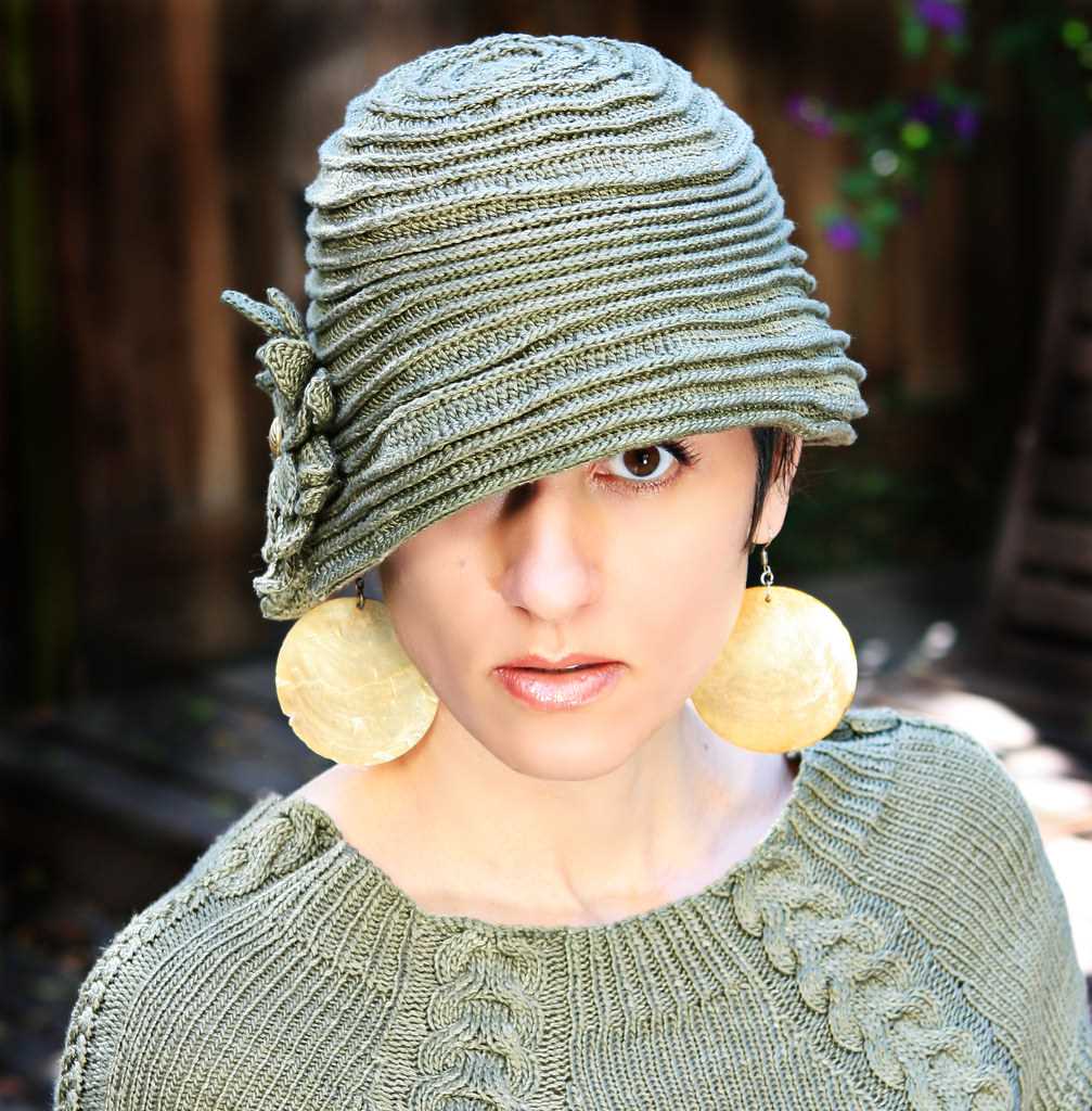 Knitted cloche pattern