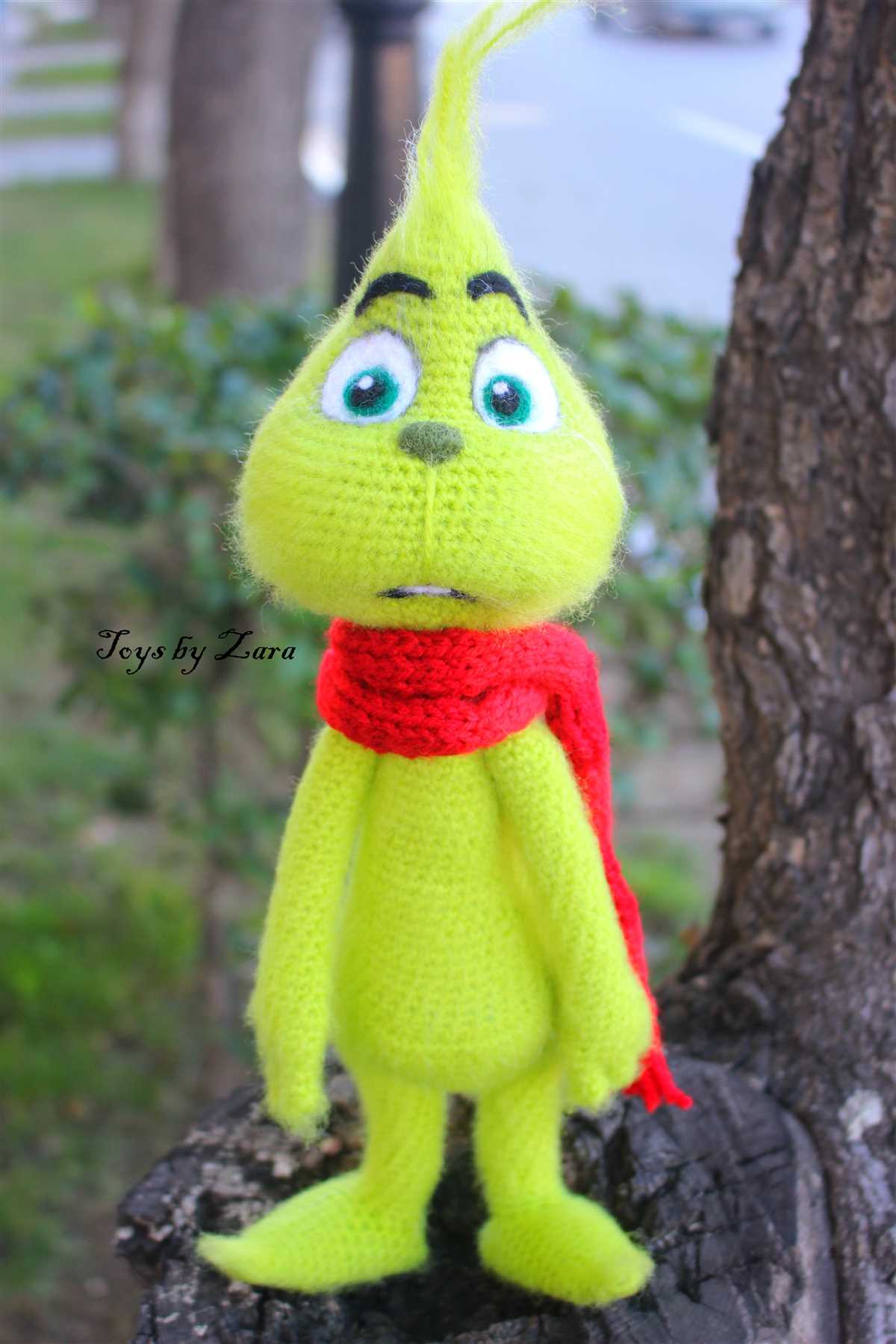 Knitted grinch pattern