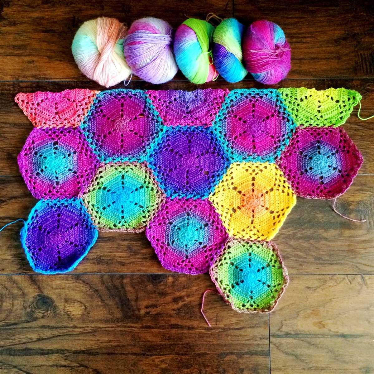 Knitted hexagon pattern