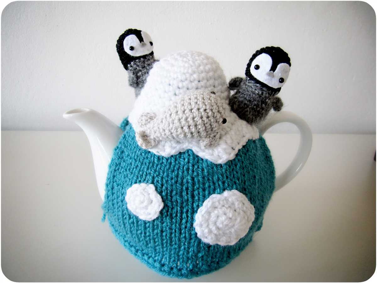 Knitted penguin pattern free