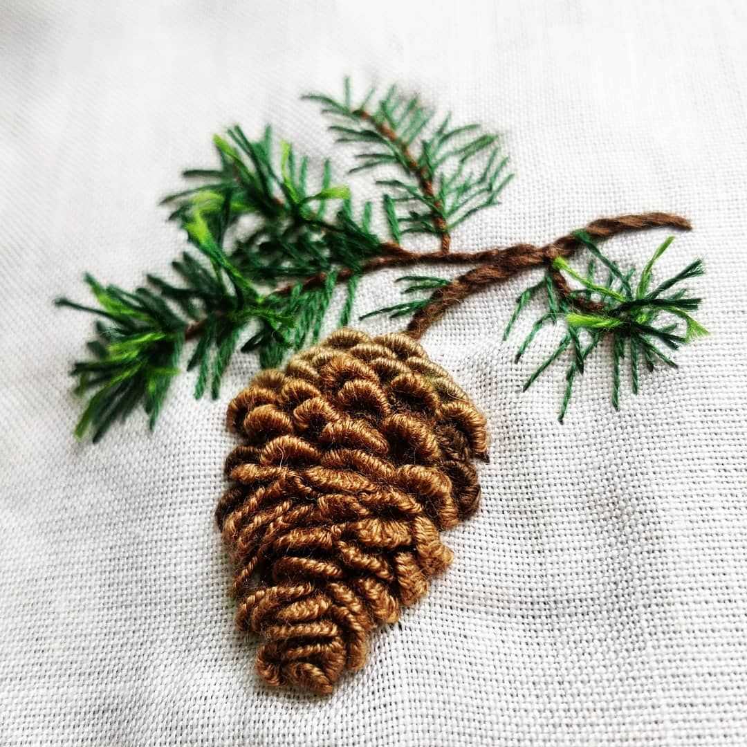 Knitted pine cone pattern