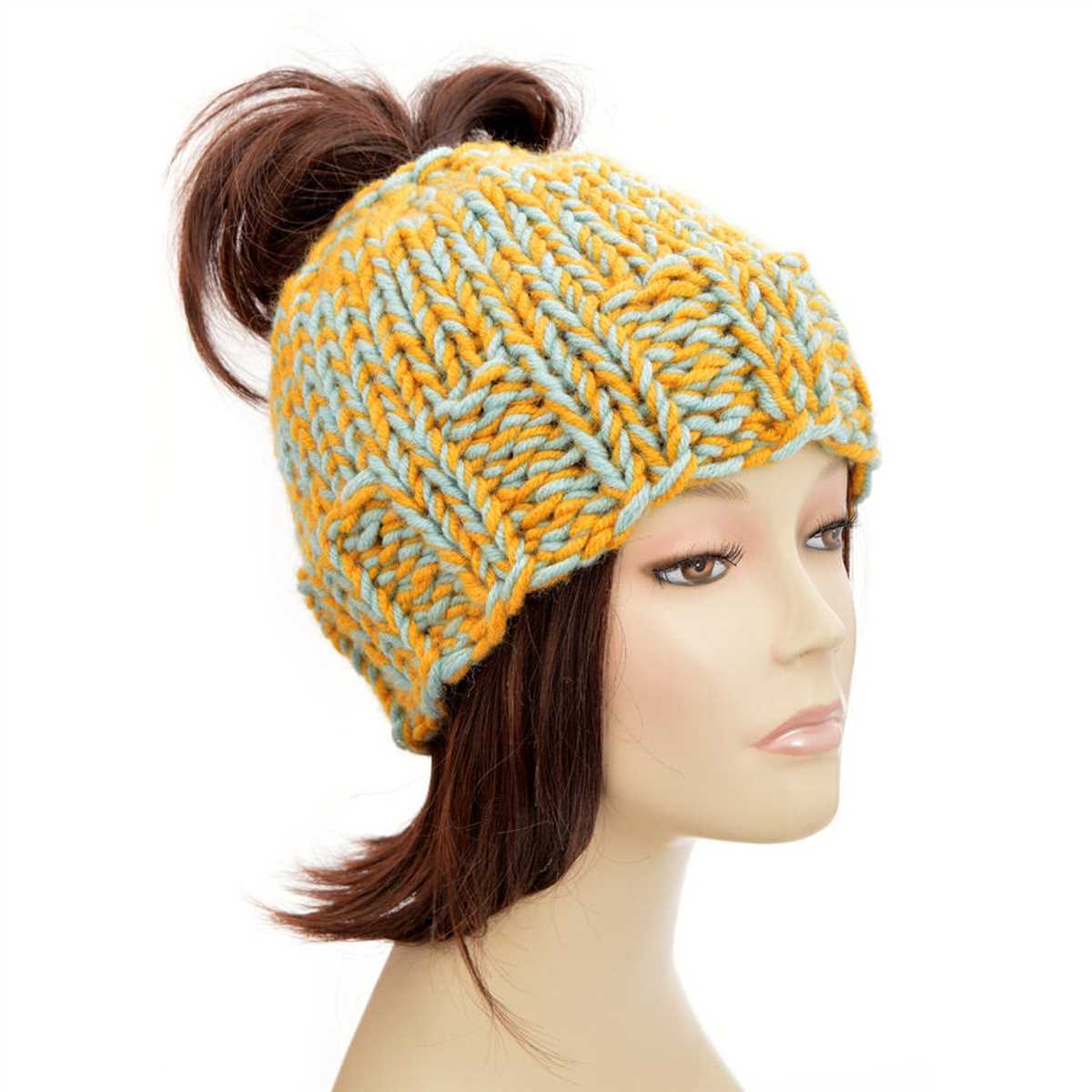 Knitted ponytail hat pattern free