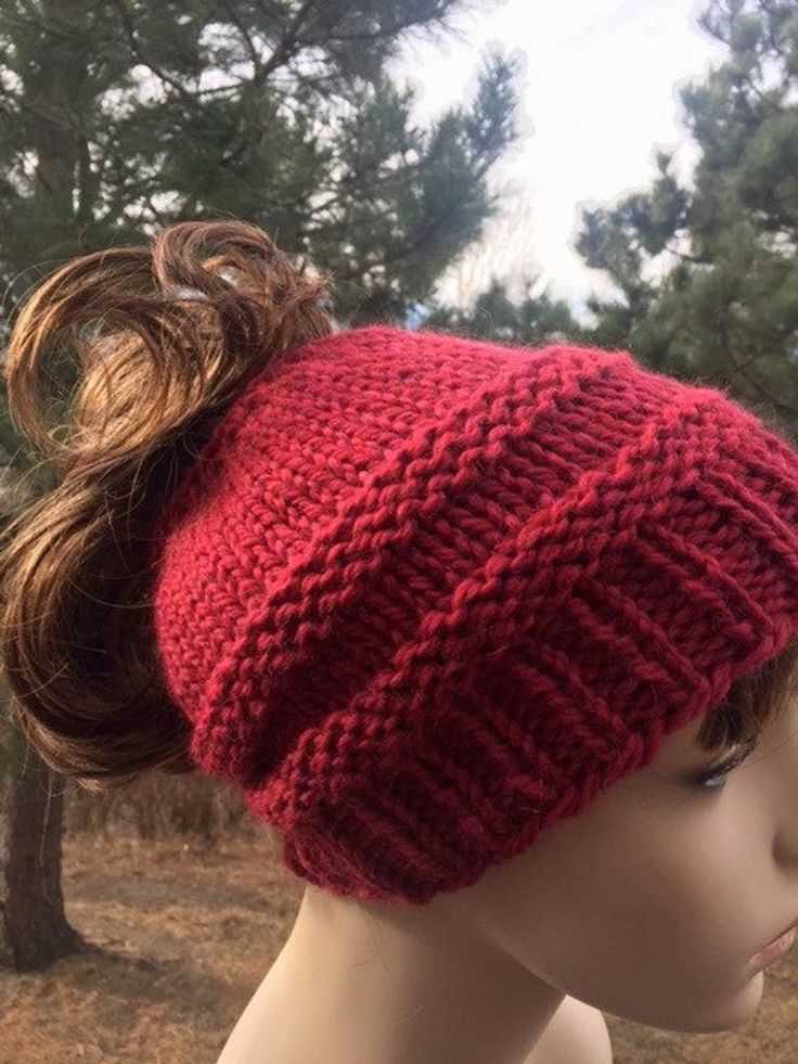 Knitted ponytail hat pattern free