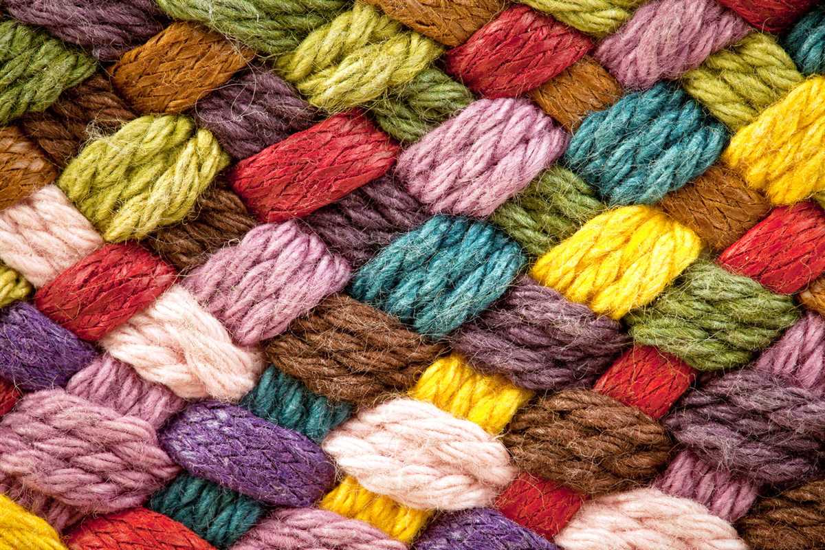 Knitting multicolor patterns