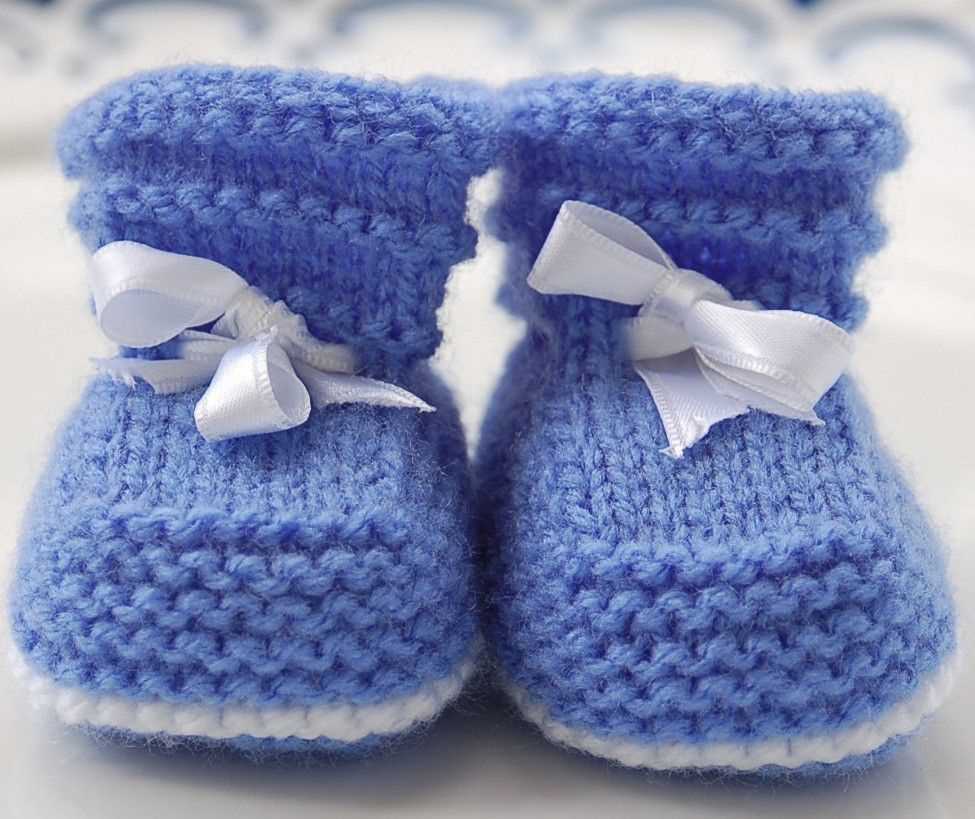 Knitting patterns for baby booties