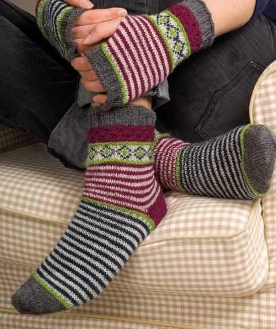 Knitting patterns for wrist warmers