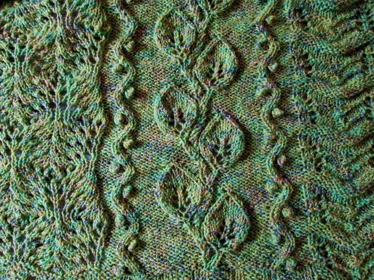 Knitting leaf stitch pattern